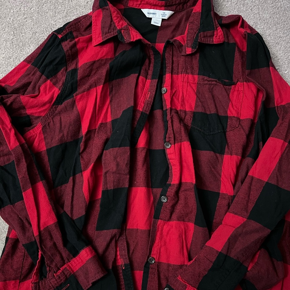 Flannel in new condition. No holes or stains.